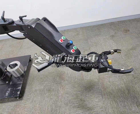 氣動平衡機械臂實物圖二